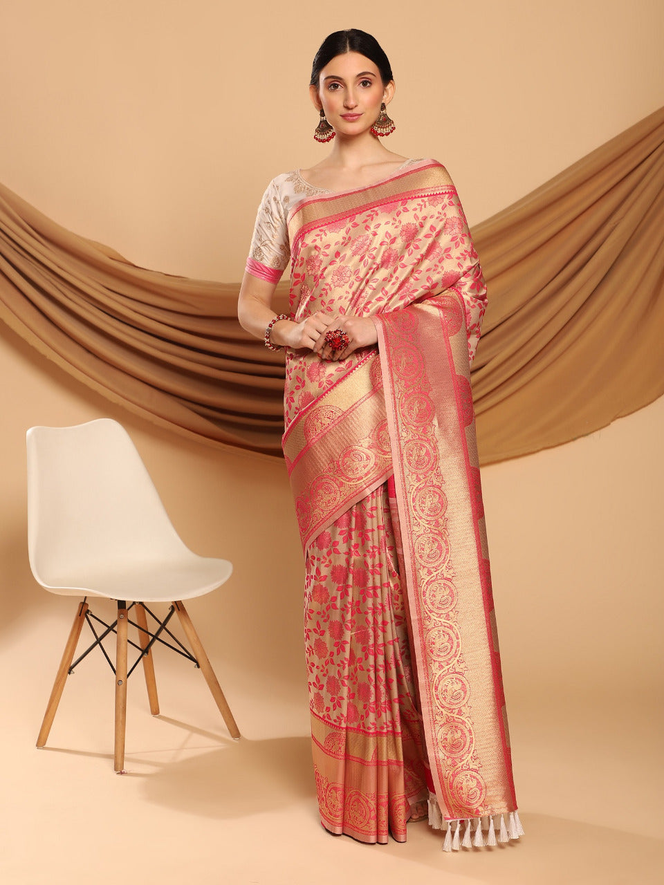 Soft Kanjivaram Silk Saree With Copper Zari Work With Sequence