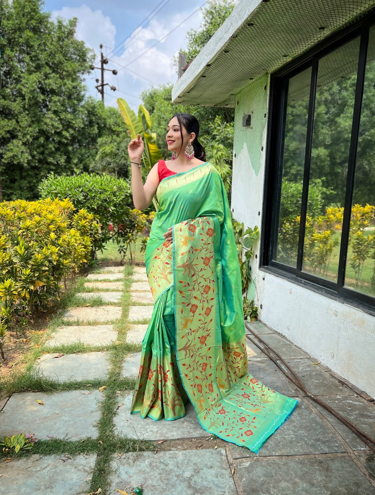 Soft Paithani Silk Saree With Beautiful Traditional Border