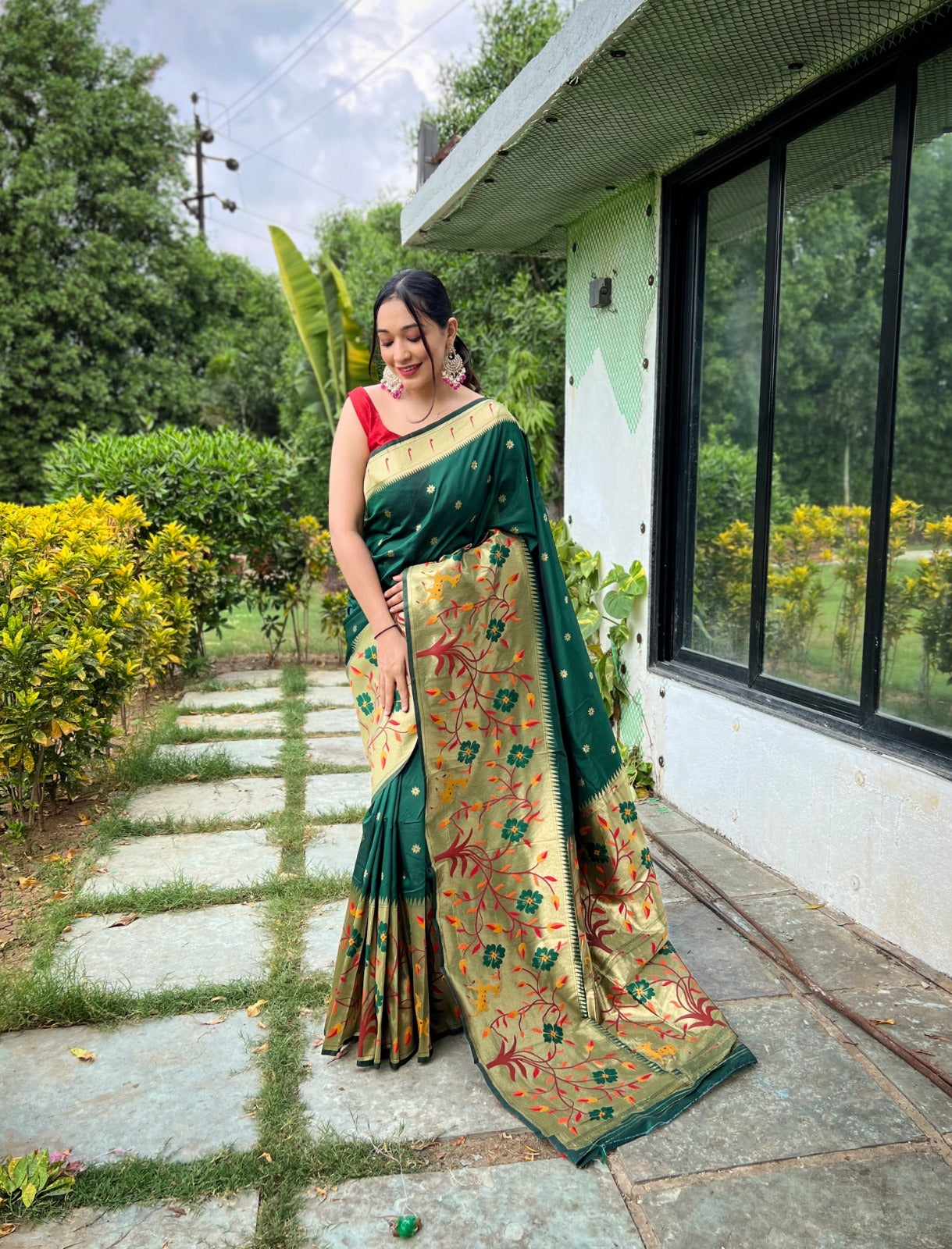 Soft Paithani Silk Saree With Beautiful Traditional Border