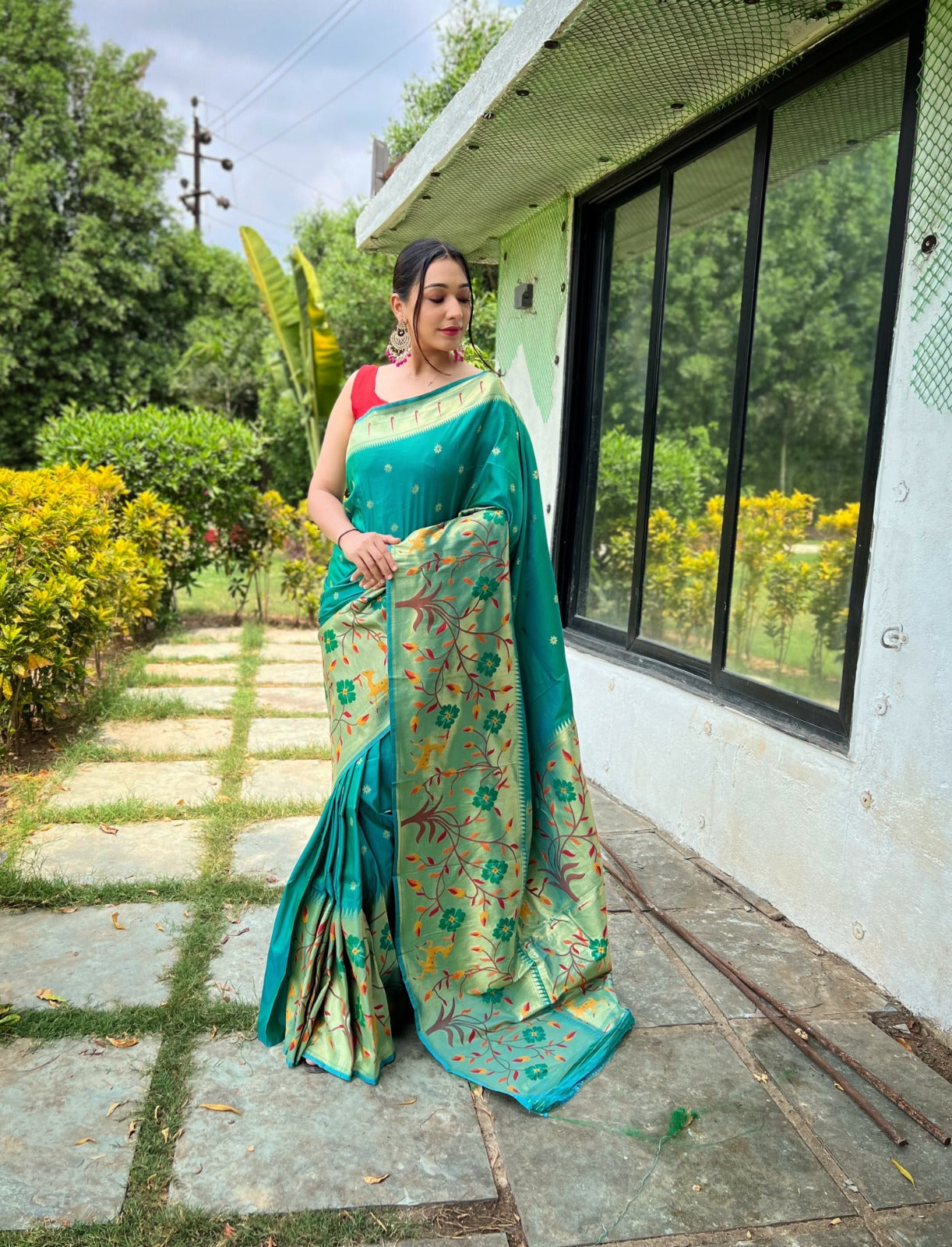 Soft Paithani Silk Saree With Beautiful Traditional Border