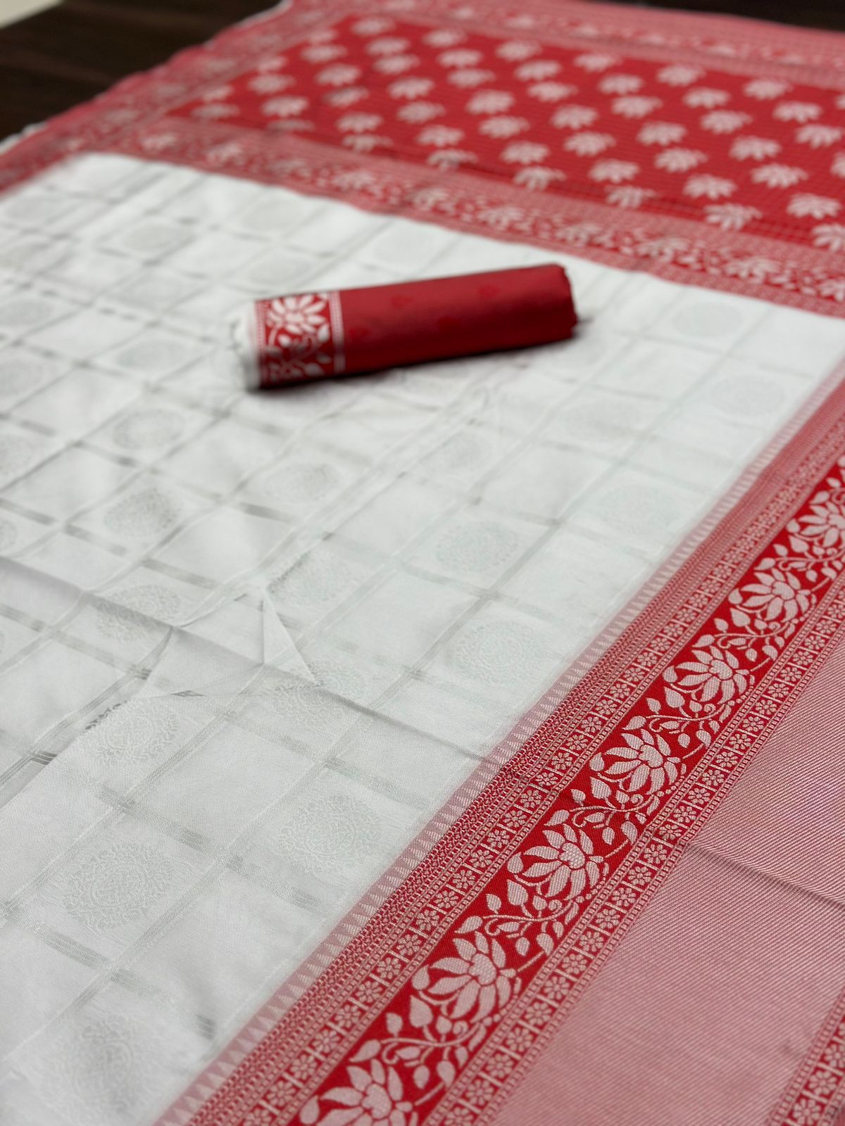 White Soft Lichi Silk Saree With Pink Border and Zari Work