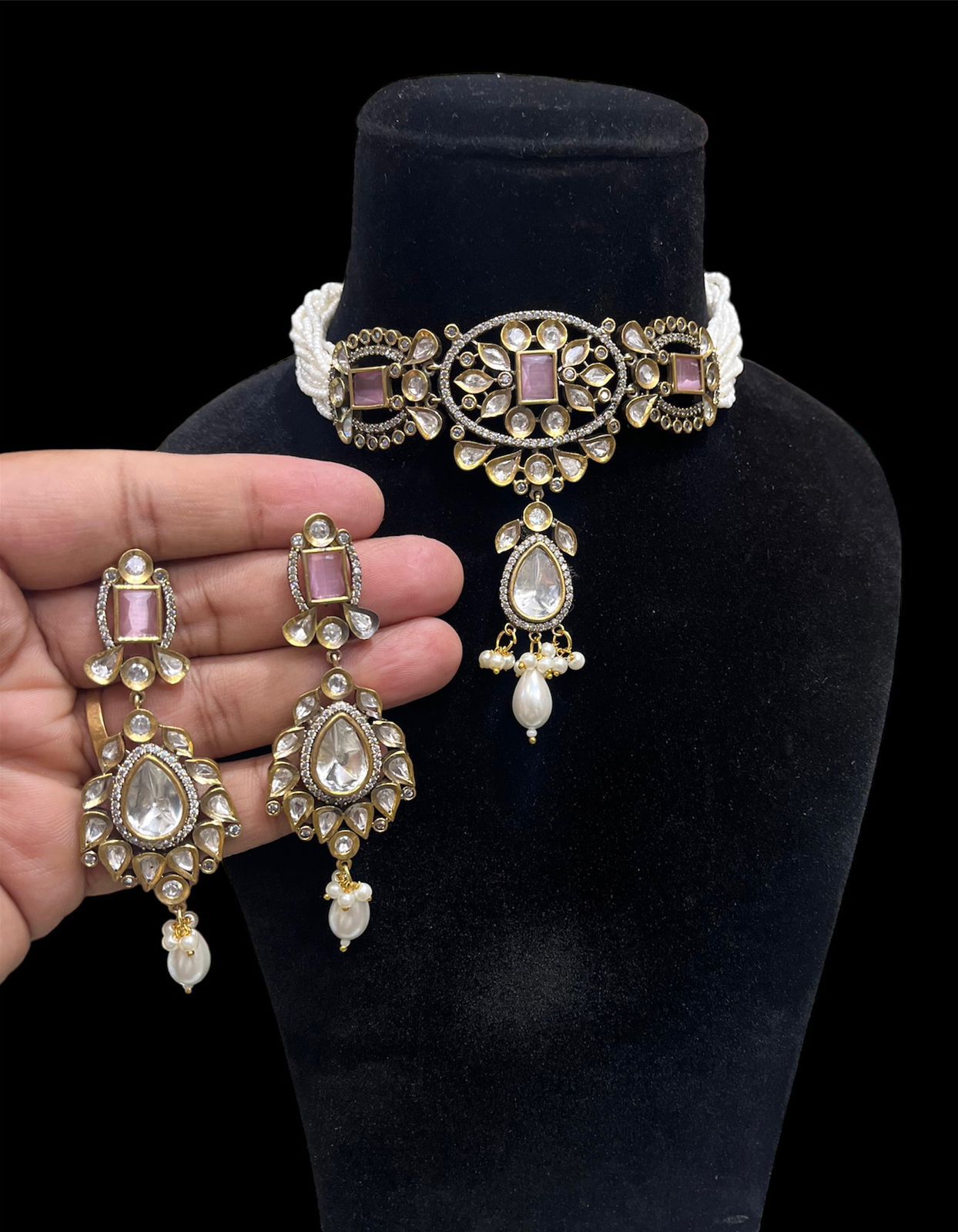 Victorian Finishing Choker Set With Foil Stone