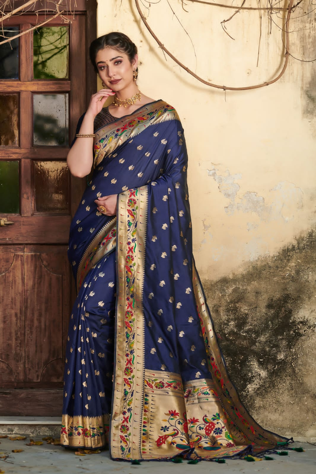 Soft Banarasi Paithani Soft Silk Saree With Fancy Meena Zari Work