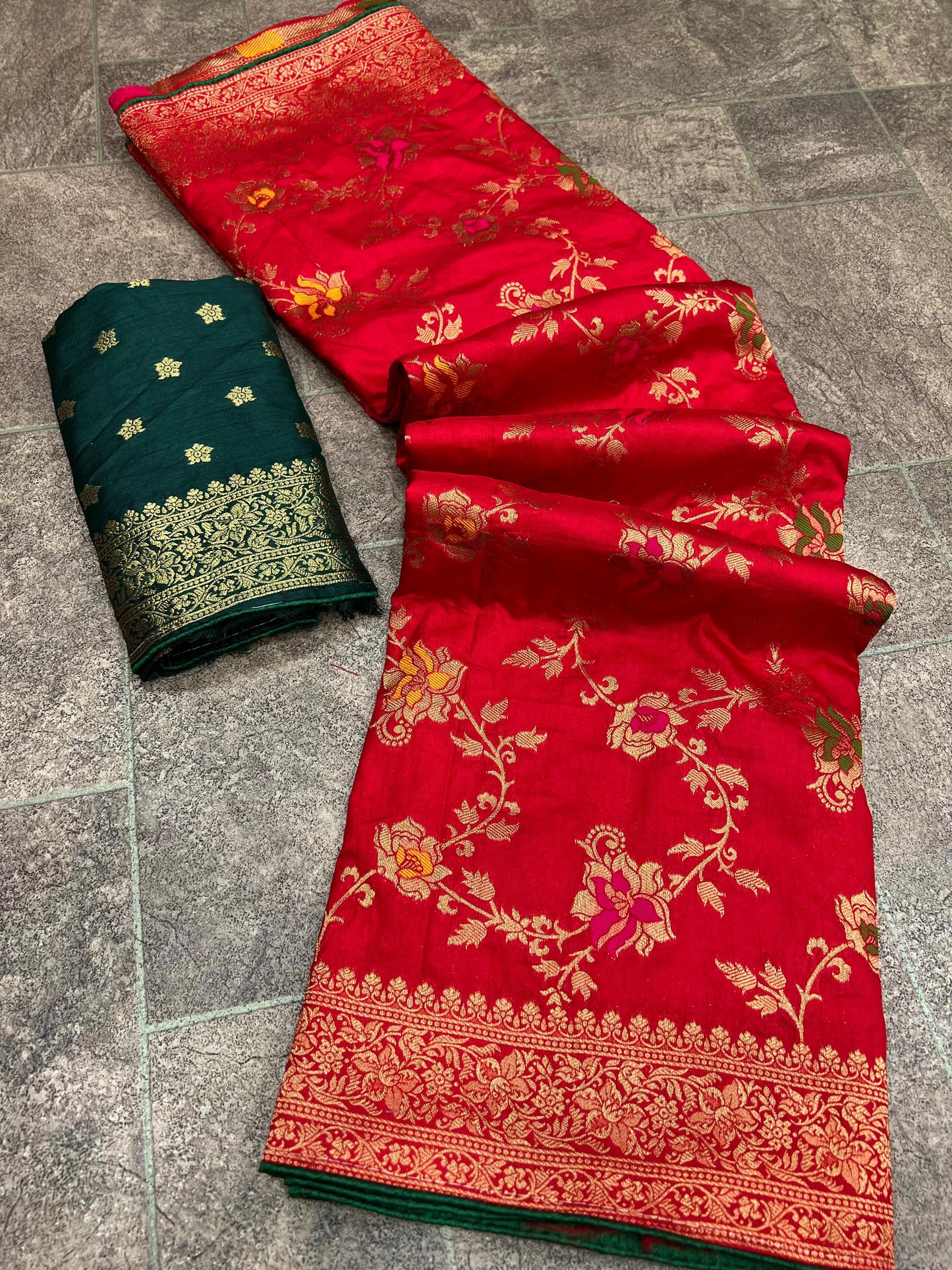 Soft Dola Silk Saree With Zari and Meenakari Weaving