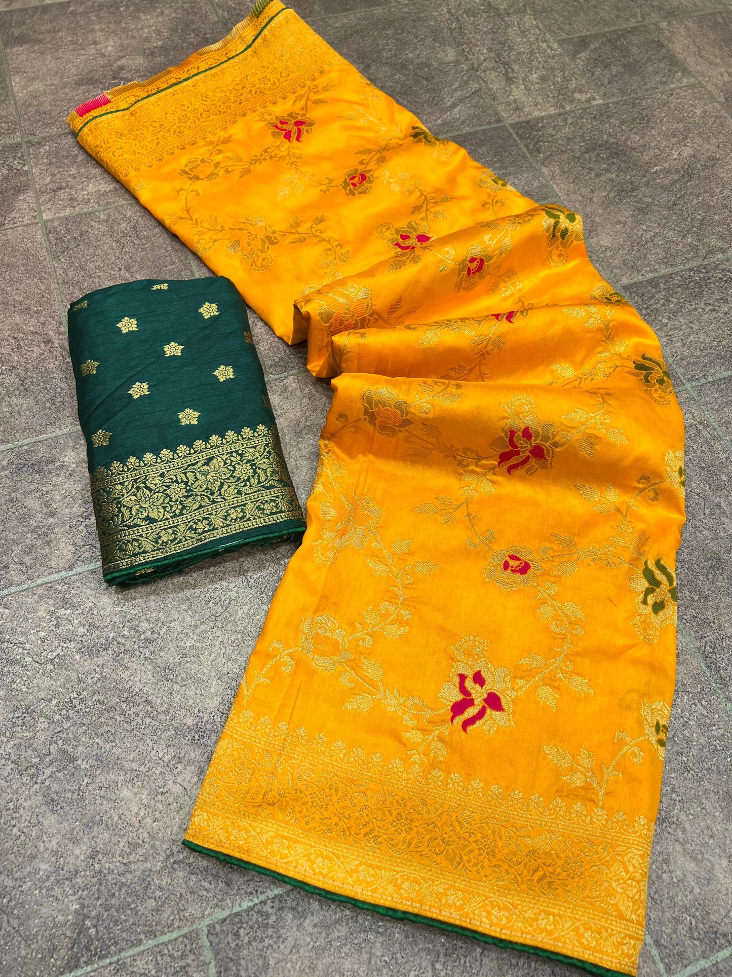 Soft Dola Silk Saree With Zari and Meenakari Weaving