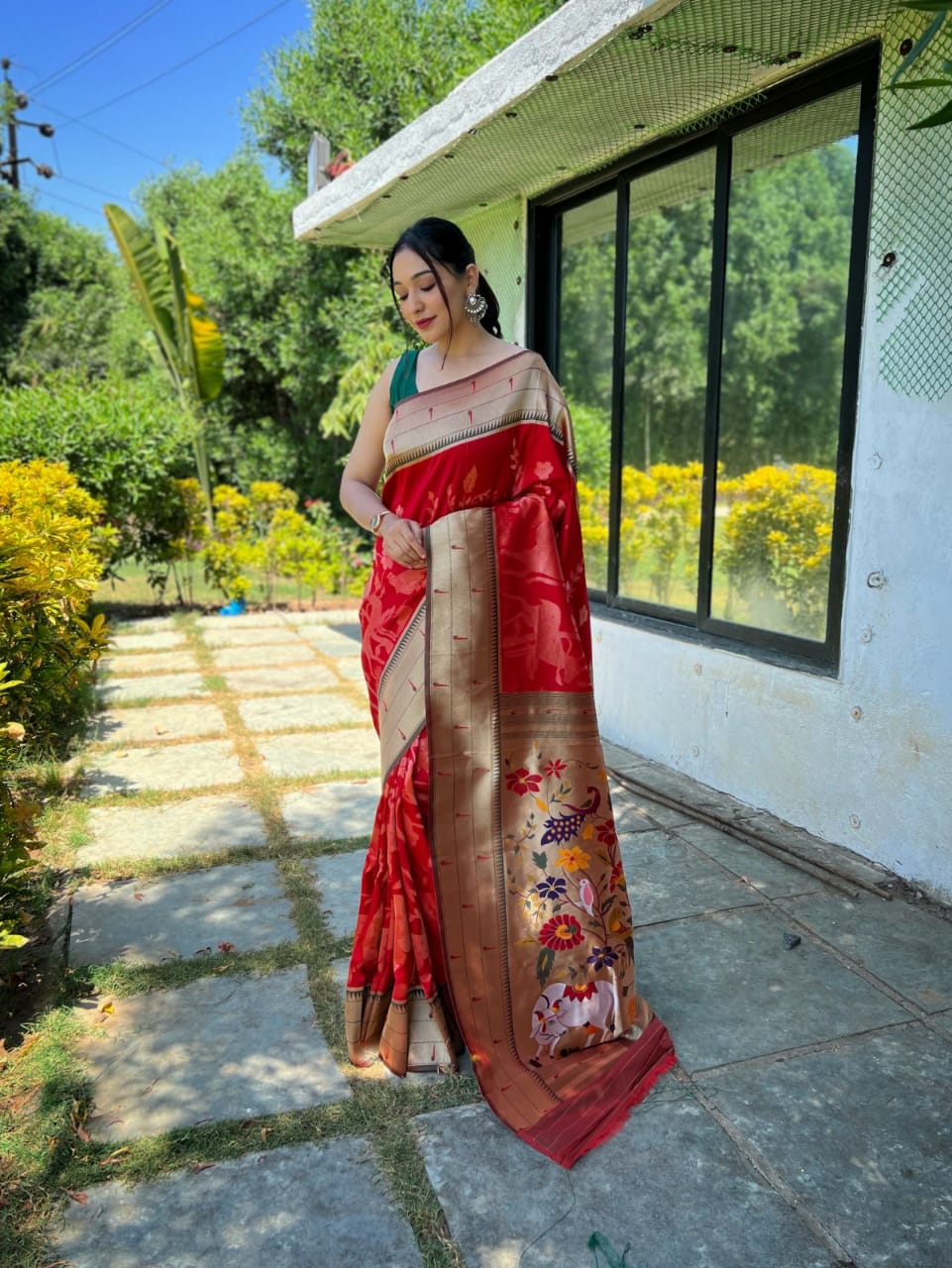 Soft Paithani Silk Saree With Beautiful 3d Traditional Design Pattern