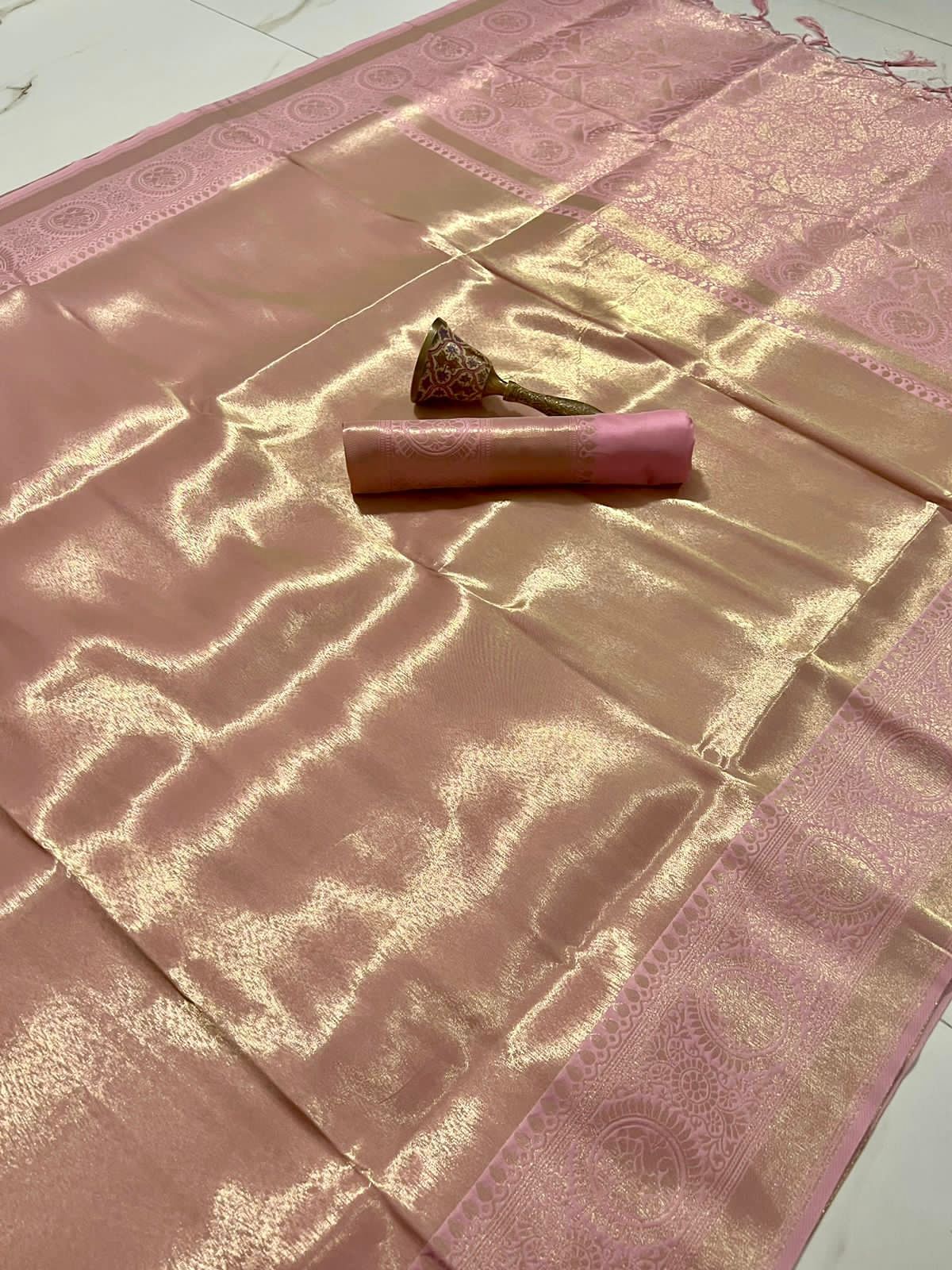 Soft Kanjivaram Silk Saree With Heavy Zari Weaving