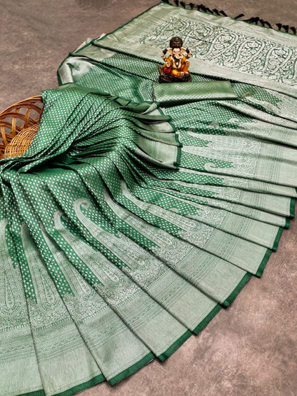 Kanjivaram Soft Silk Saree With Silver Zari Weaving