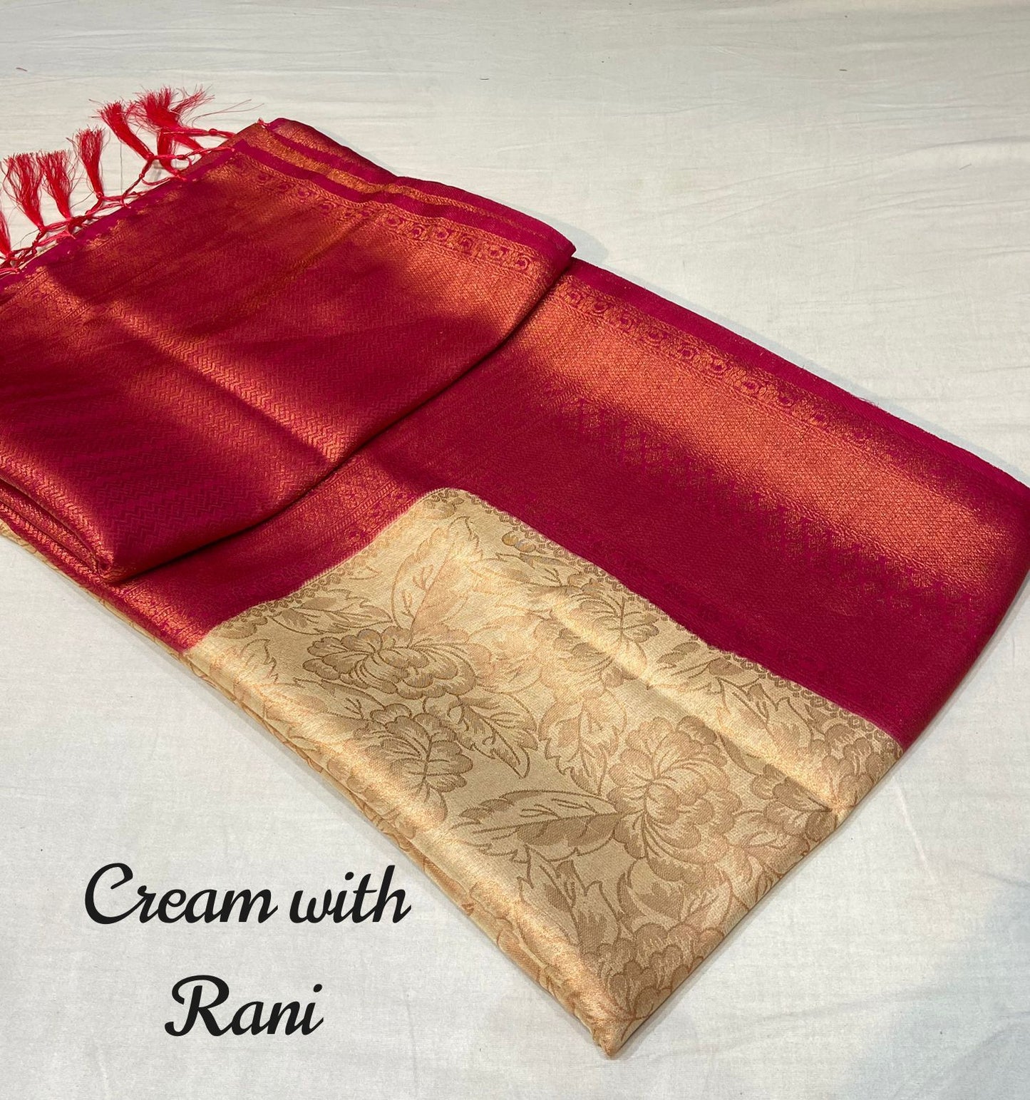 Soft Kanjivaram Silk Saree With Copper Zari Weaving