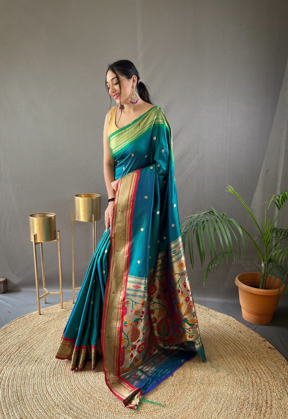 Soft Kanjivaram Paithani Silk Saree With Small Butties