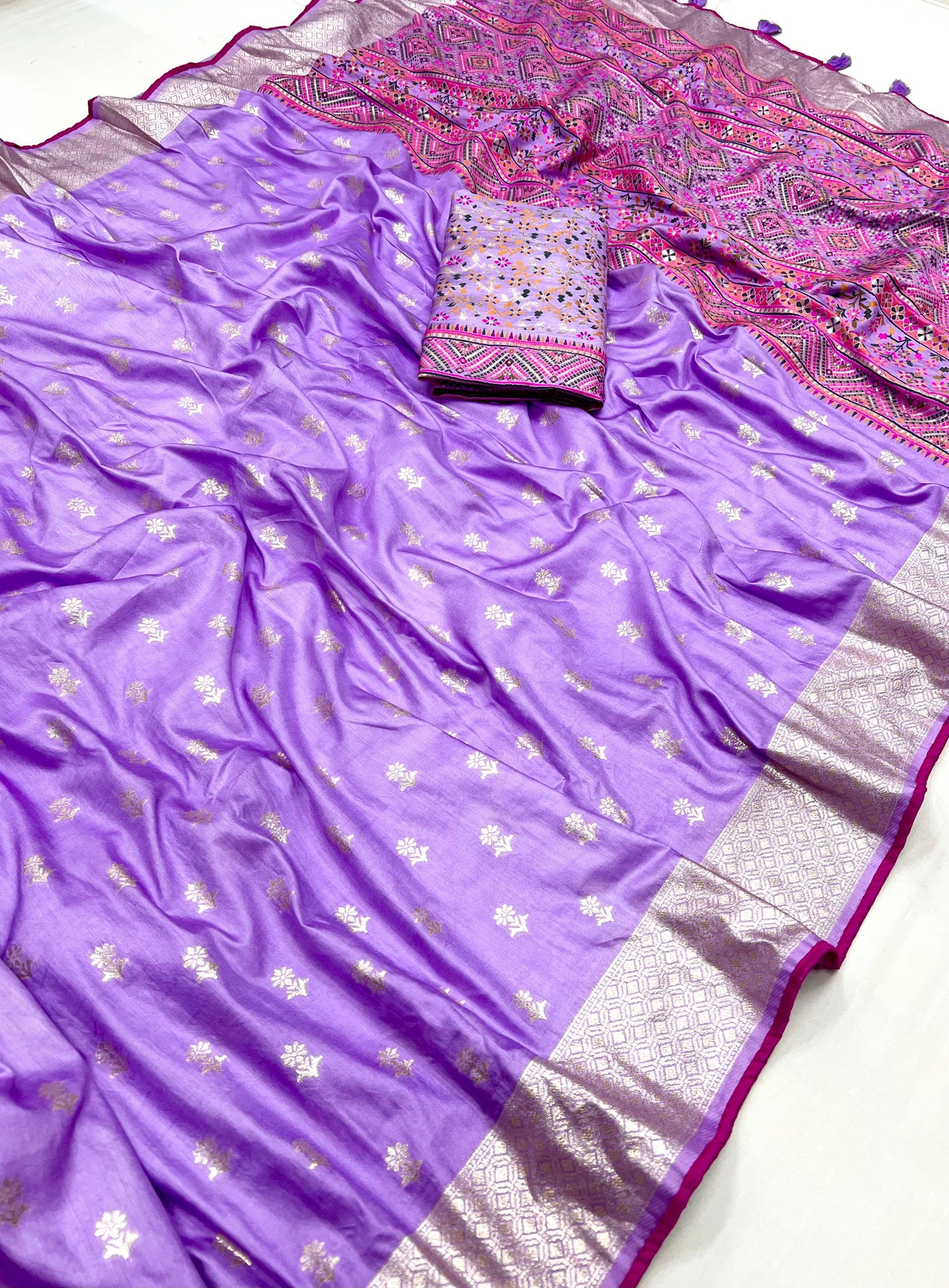 Muslin Viscose Silk Saree With Pashmina Weaved Pallu and Blouse