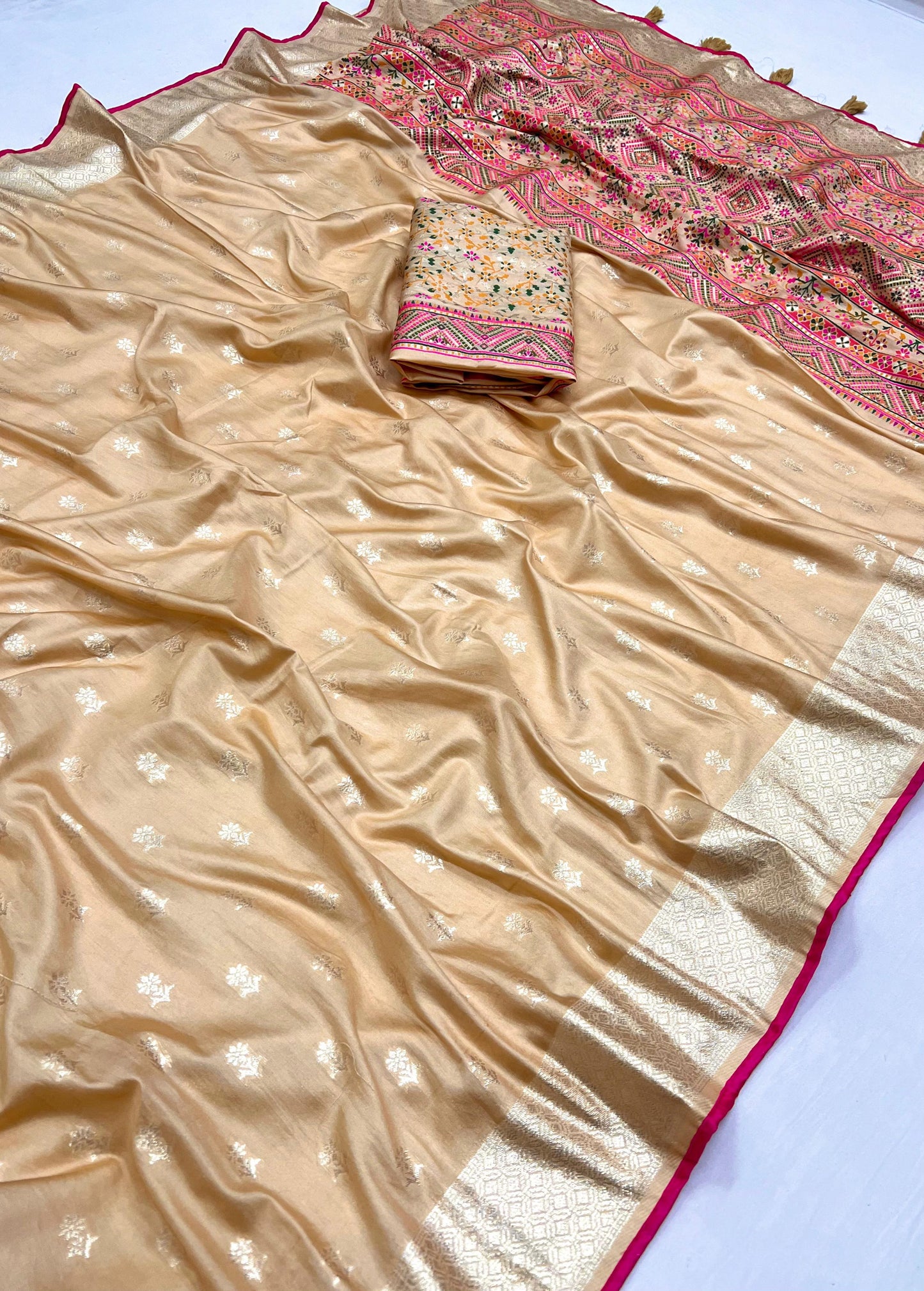 Muslin Viscose Silk Saree With Pashmina Weaved Pallu and Blouse