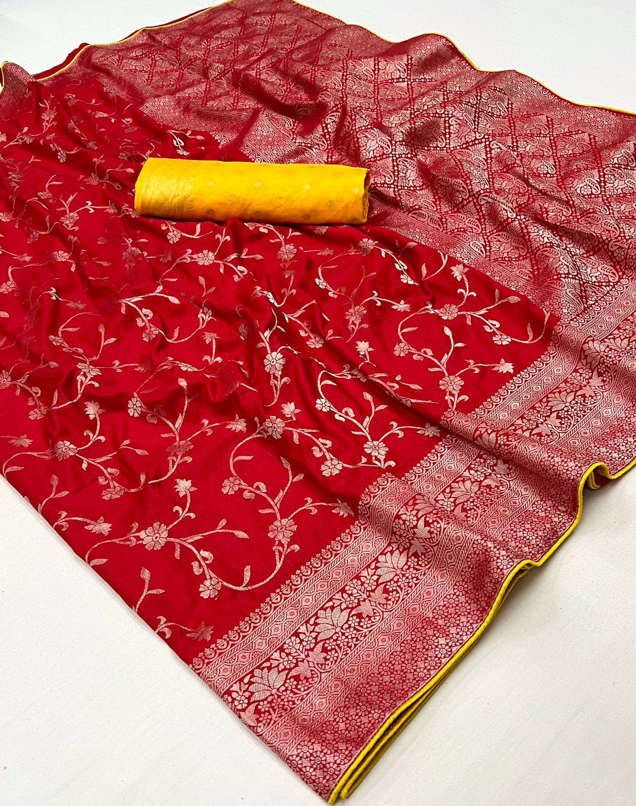 Banaras georgette Silk Saree With Meenakari Weaving and Rich Pallu