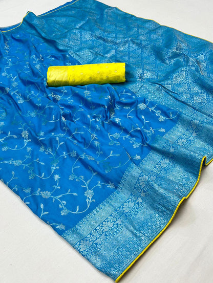 Banaras georgette Silk Saree With Meenakari Weaving and Rich Pallu