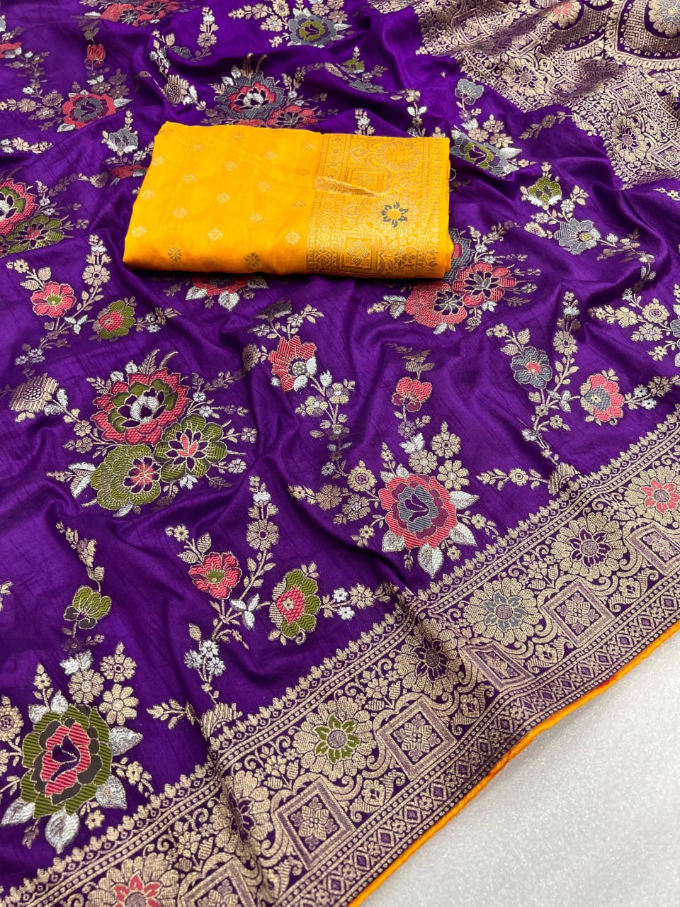 Soft Dola Silk Saree With Rich Zari Weaving and Tussels