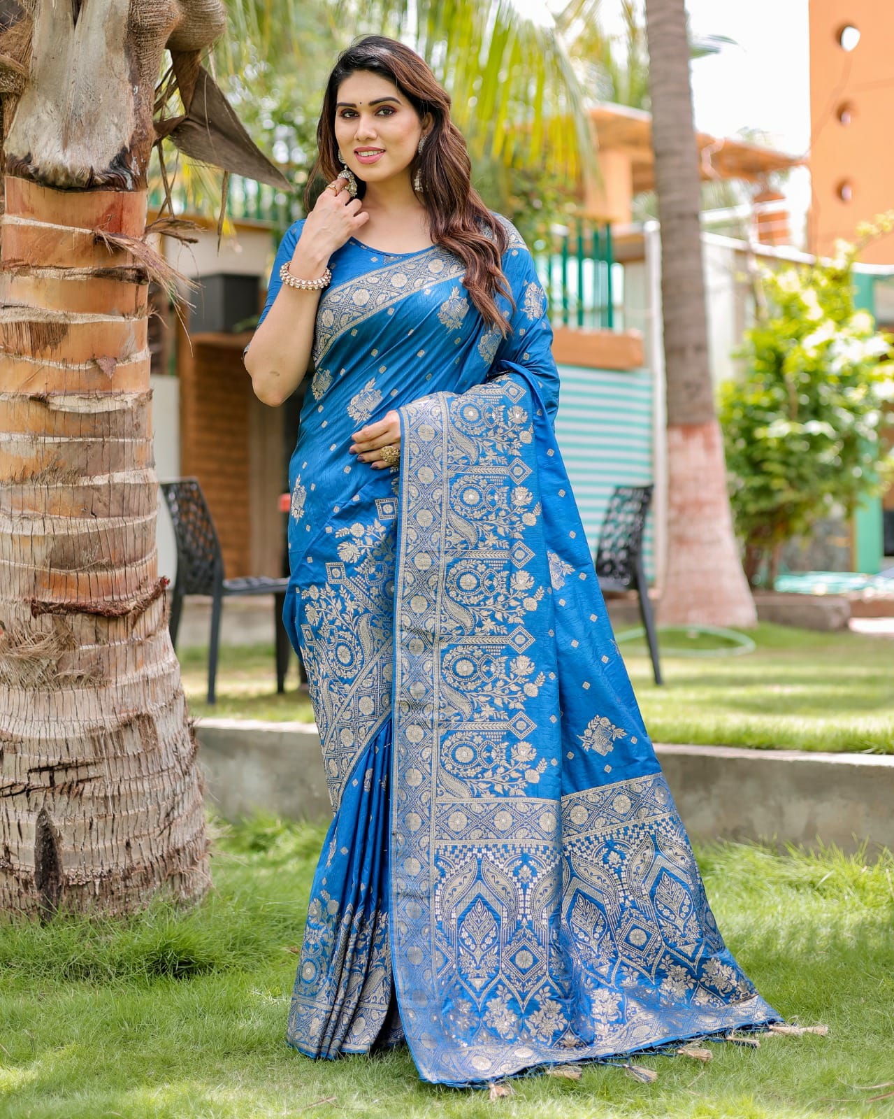 JHT ZARI BLOUSE SOFT DOLA SILK SAREE