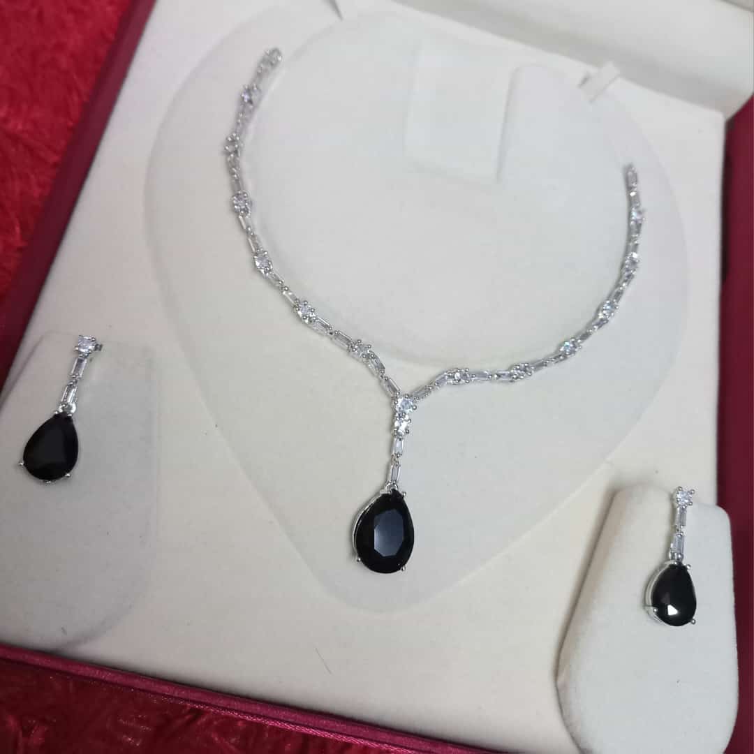 Beautiful CZ Celebrity Inspired Necklace Set