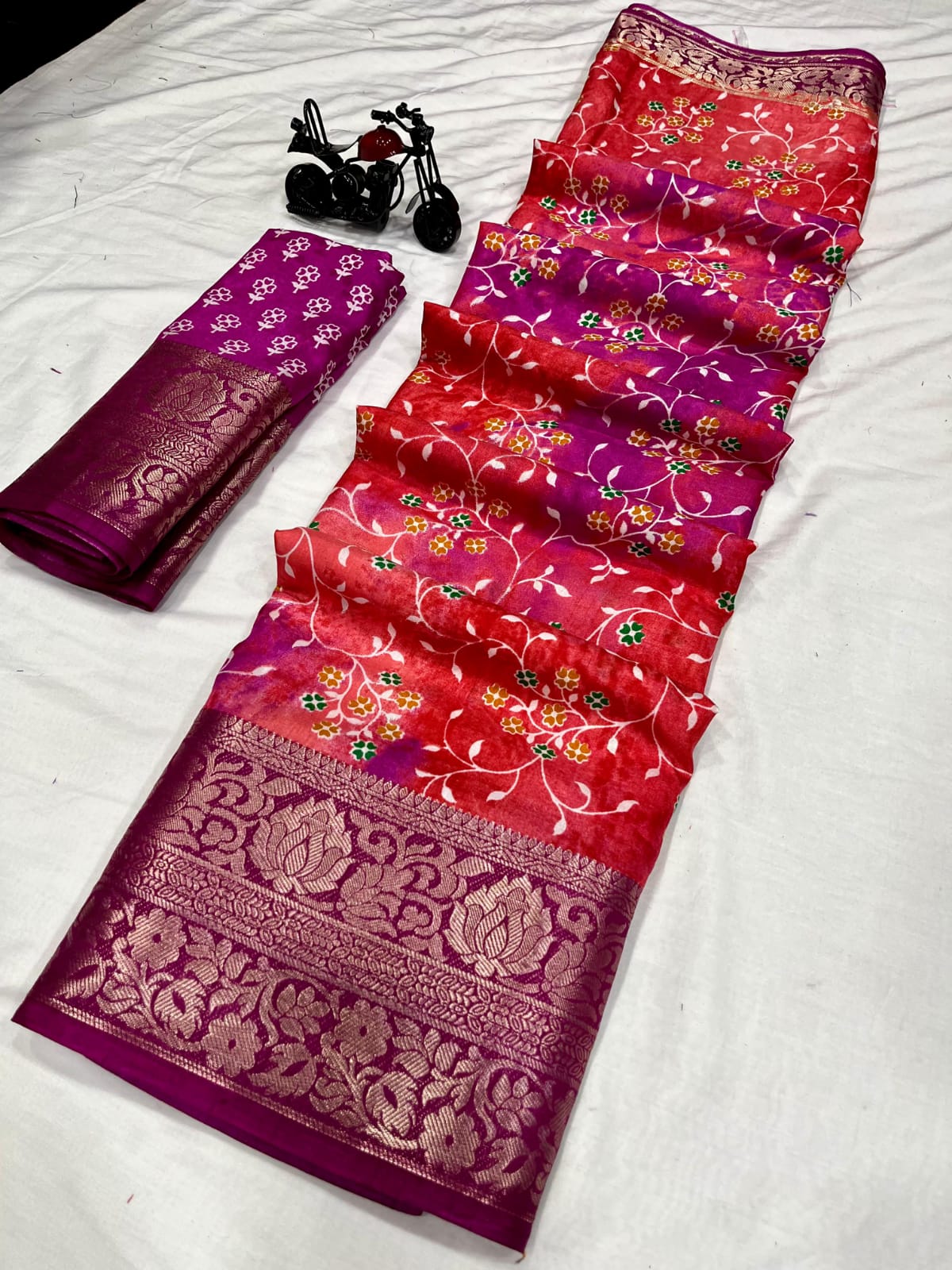 Soft Dola Silk Saree With Jacquard Kanjivaram Border