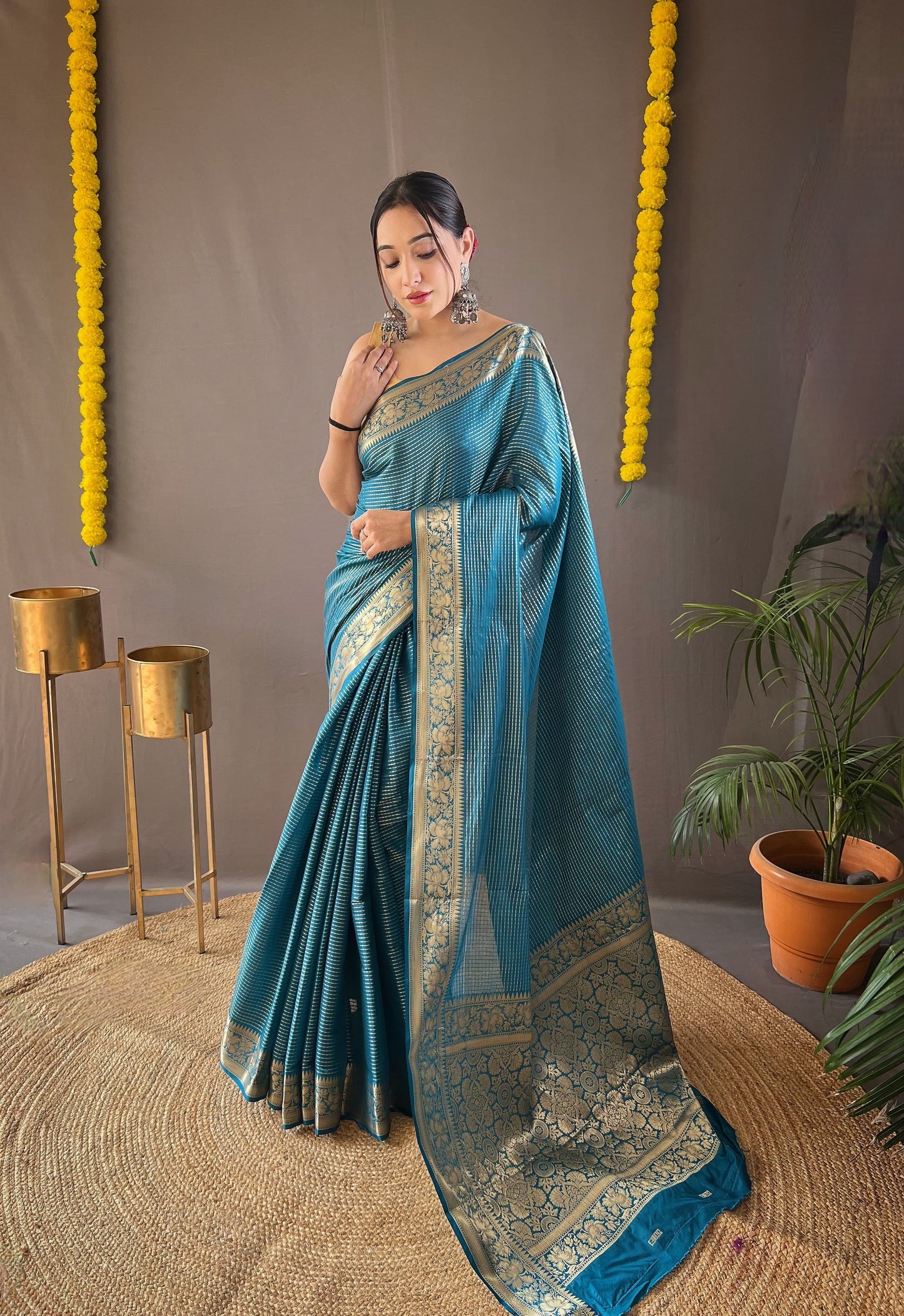 Soft Silk Kanjivaram Saree With Copper Zari Weaving