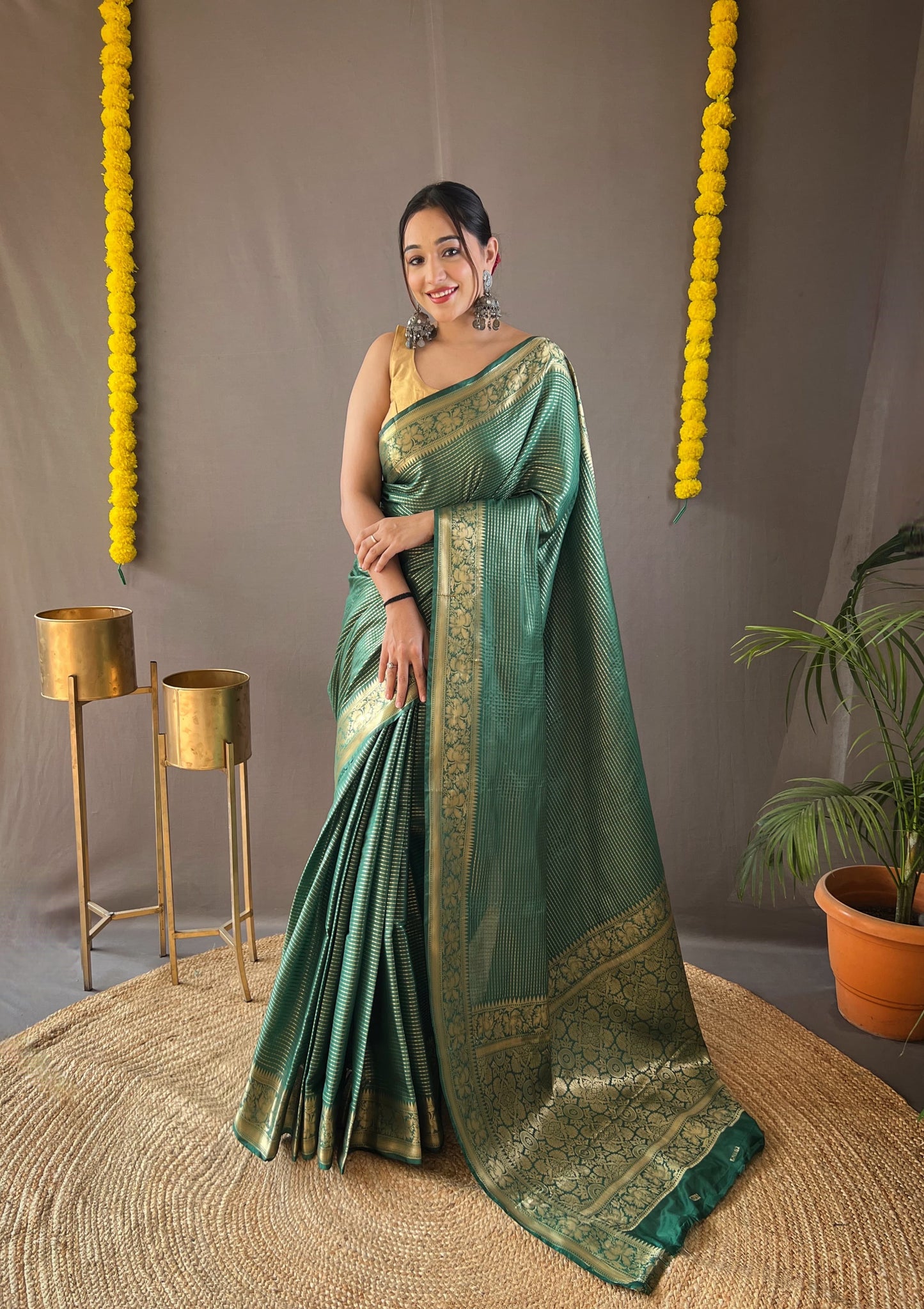 Soft Silk Kanjivaram Saree With Copper Zari Weaving