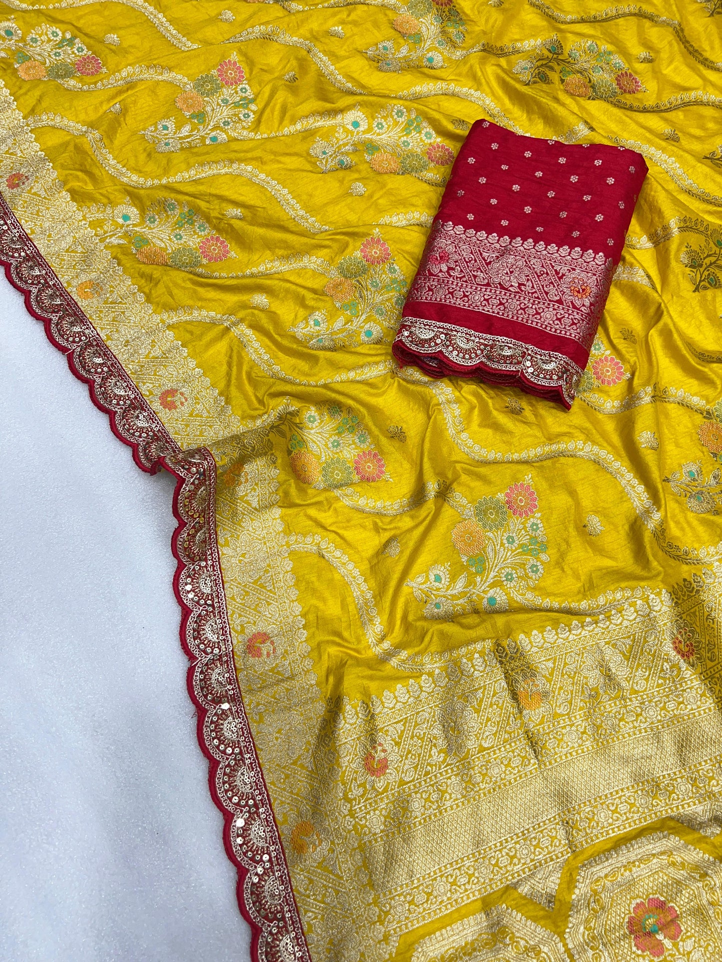 Dola Silk Saree With Embroidery and Thread Work Border