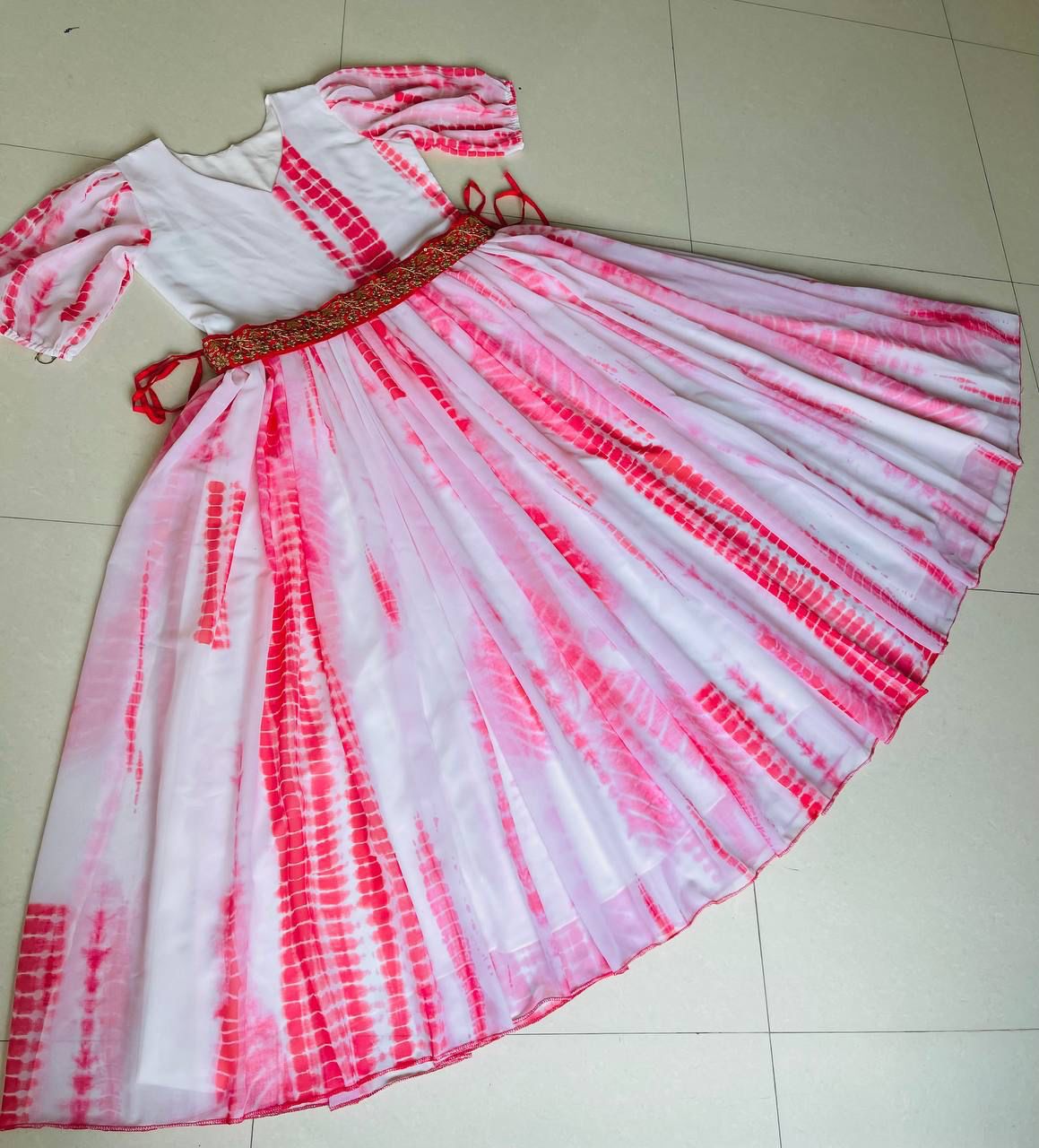 Heavy Faux Georgette With Shibori Style Digital Print With Balloon Sleeve Gown