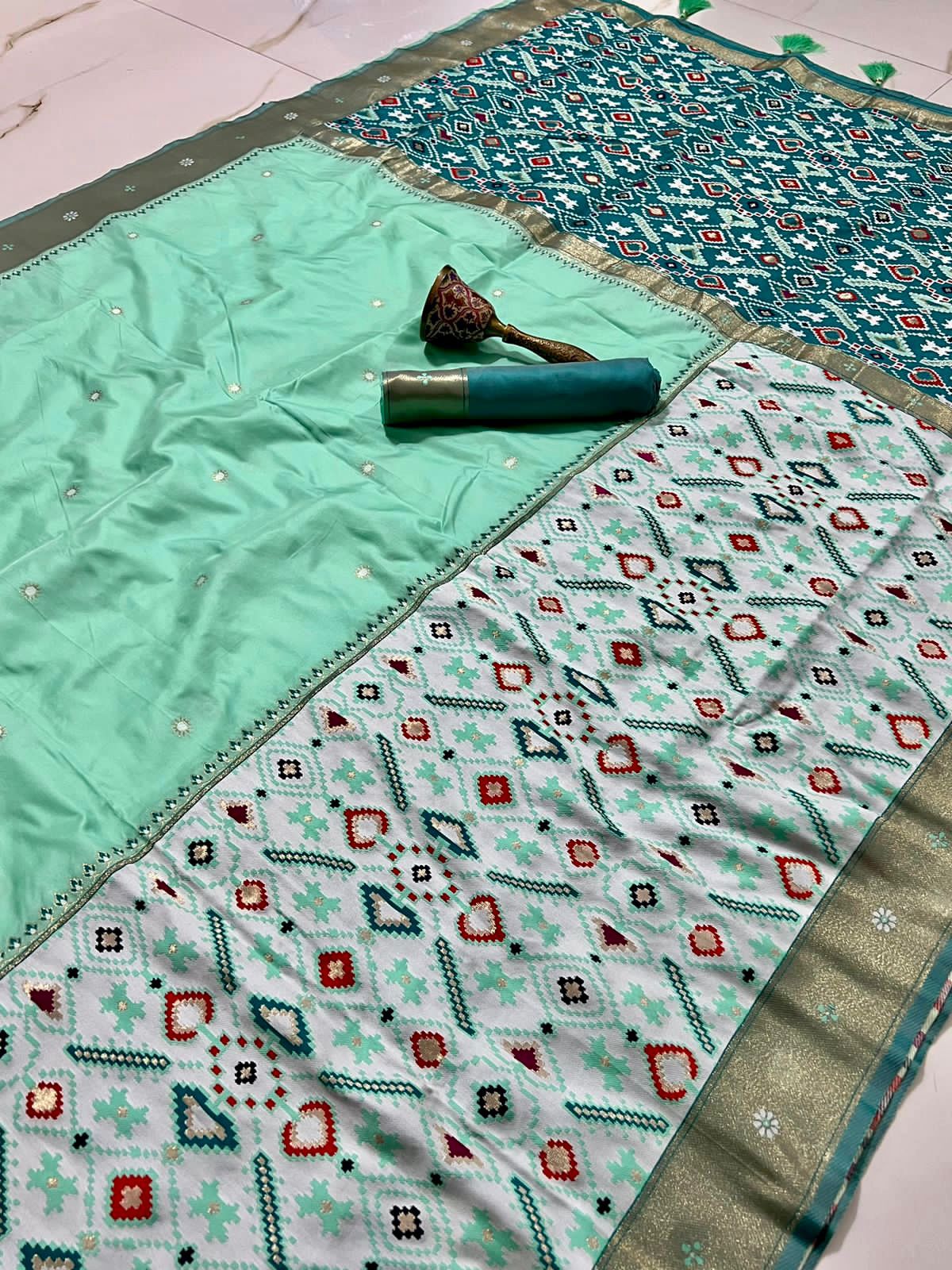 Soft Banaras Silk Saree With Minakari Zari Work