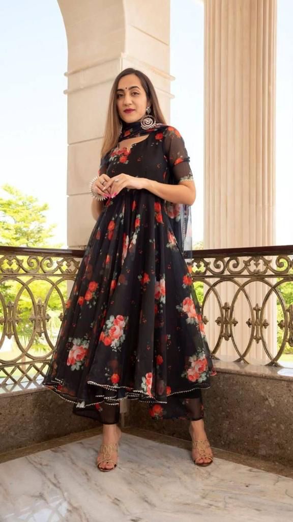 Beautiful Black Georgttee Gown With Digital Flowarl Printed  Gown