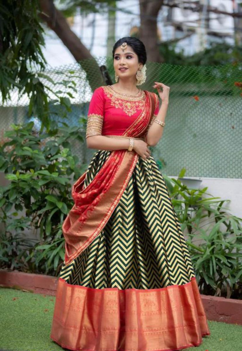 KITMIST FASHION Womens Foil Printed Silk Traditional South Indian Half Saree  Lehenga For Girls Womens Lehenga Voni Semistiched With Dupatta (Crimson) :  Amazon.in: Fashion