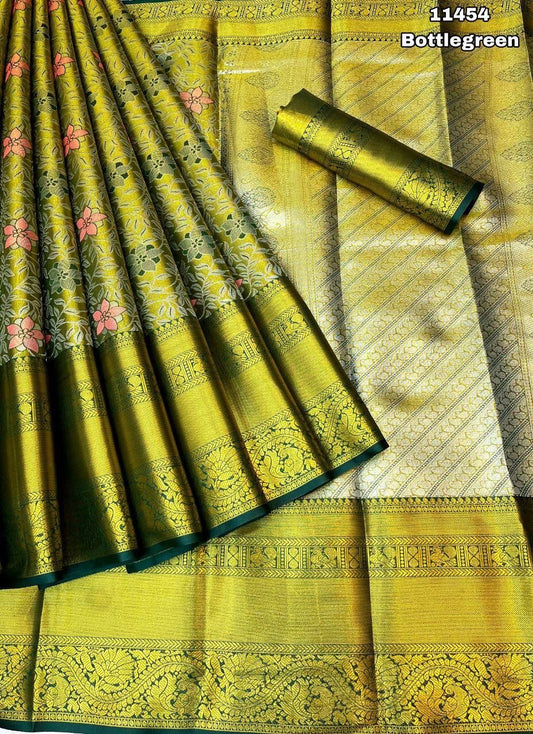 Kanjiviram Pattu Silk With Gold Zari Weaving With Contrast Weaving Border